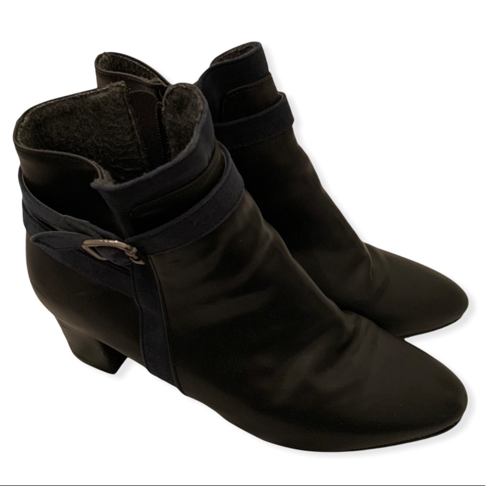 Spurs Korea black leather pointed toe cushioned ankle boots booties shoes size 8